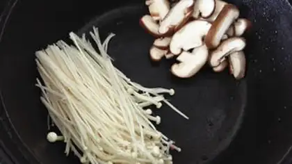 Make The Korean army fire pot step 4