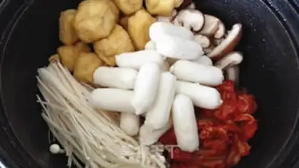 Make The Korean army fire pot step 7