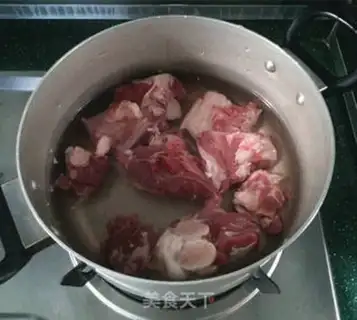 Make The radish soup step 1