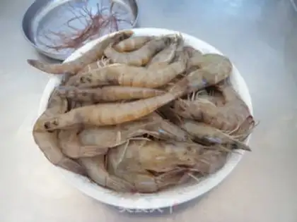 Make Shrimp with raw juice step 1