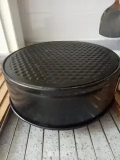 Make The twilight cake step 17