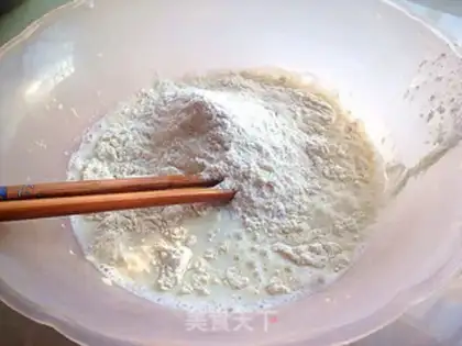 Make Red sugar pancakes step 1