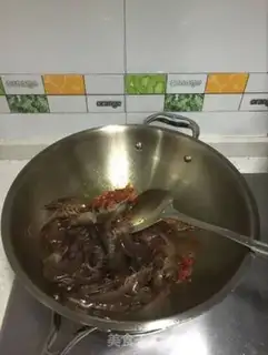 Make Soya onion fried shrimp step 4