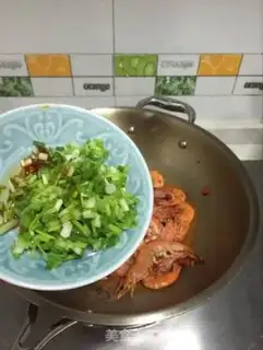 Make Soya onion fried shrimp step 5