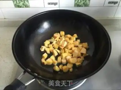 Make The melon shrimp sauce and soup step 2