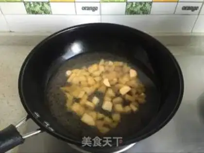 Make The melon shrimp sauce and soup step 3
