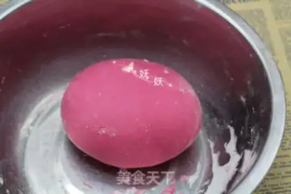 Make Red Won dumplings step 3