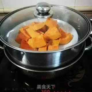 Make Coconut cheese pumpkin pie step 3