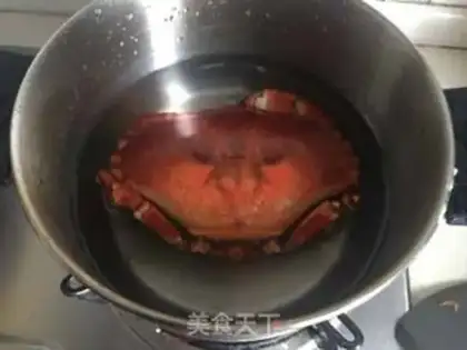 Make Bread with crab gravy salad step 9