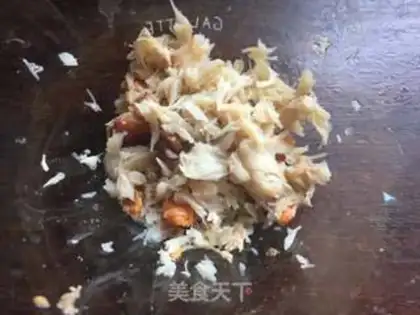Make Bread with crab gravy salad step 10