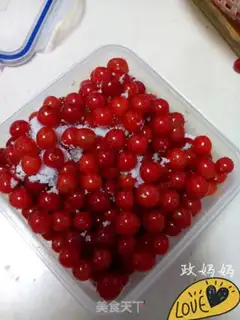 Make Frozen cherry step 3