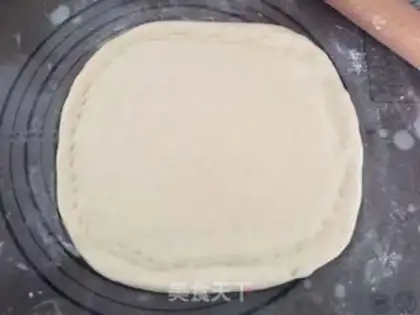 Make Lobster pizza step 3