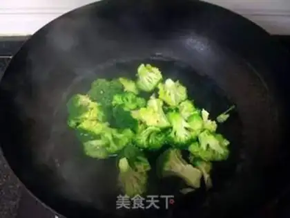 Make Shrimp broccoli step 2