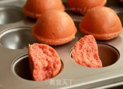 Make Cake with creamed ladybugs step 16