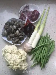 Make Squirty clams, spicy pot step 0