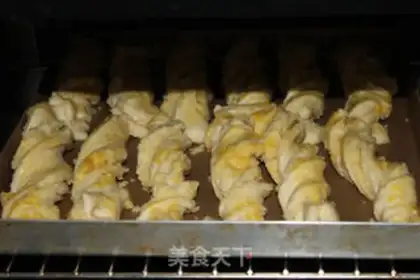 Make Butter coconut rolls step 12