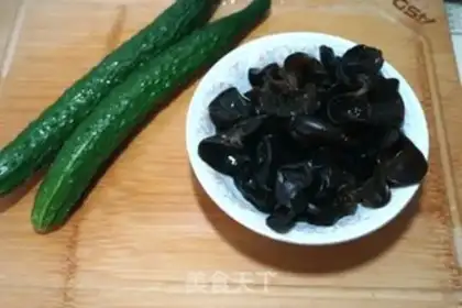 Make The cucumber platters step 0