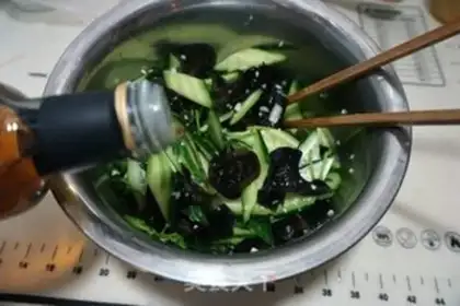 Make The cucumber platters step 6