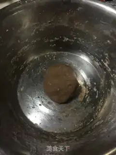 Make Hot noodles, black sesame soup step 11