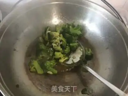 Make Garlic broccoli step 4