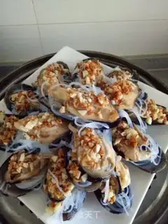 Make Garlic fan mussels step 15