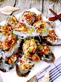Make Garlic fan mussels step 18