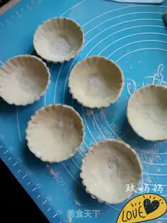 Make Almond balls step 9