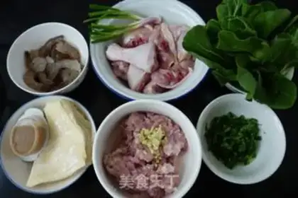 Make Chicken leg soup step 0