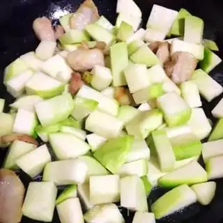 Make Five flowers for radish step 4
