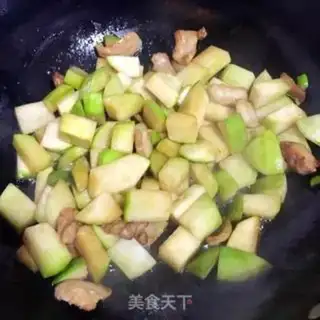 Make Five flowers for radish step 5