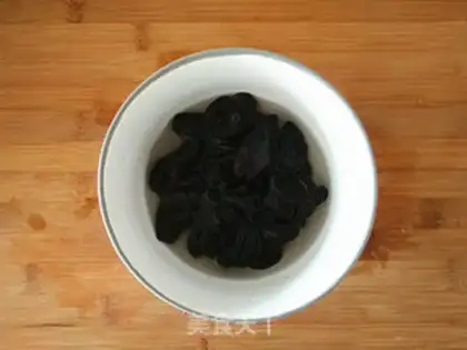 Make Cracker cucumber step 1