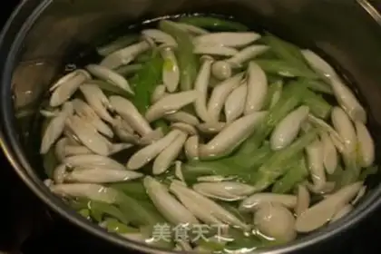Make Celery and crab mushrooms step 2
