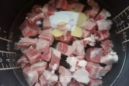 Make Curry beef rice step 1