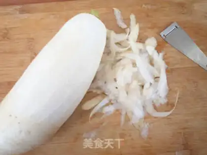Make Pickled radish step 1