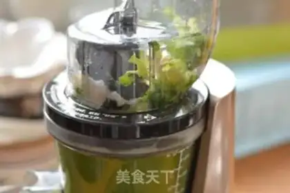 Make Pear celery juice step 4