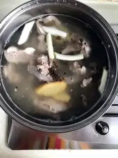 Make Scorch lamb soup step 2