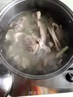 Make Scorch lamb soup step 3