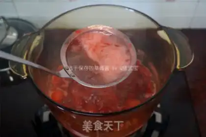 Make Strawberry sauce step 5