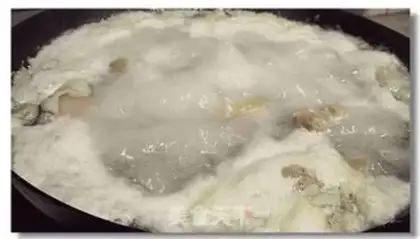 Make Water boiled hoof flowers step 2