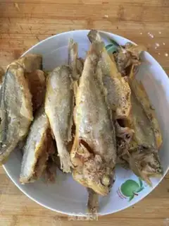 Make Dried and fried yellowfish step 3