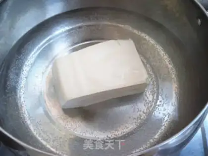Make Tofu soup step 1