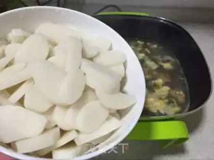 Make Sour eggs and soup step 5