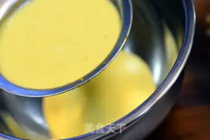 Make Caramel pumpkin cheesecake step 5