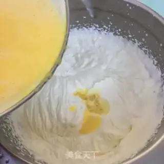 Make Eight-inch heart-shaped orange cake step 5
