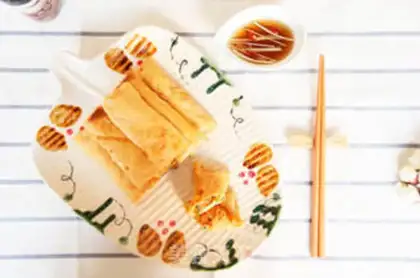 Make Spring rolls step 3