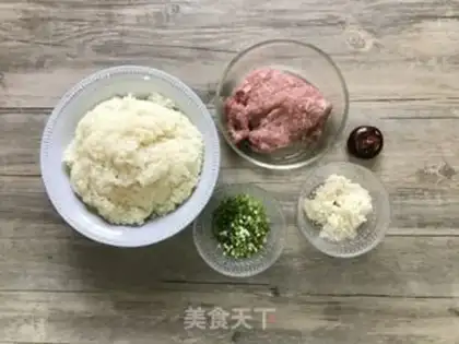Make Fried rice meatballs step 1