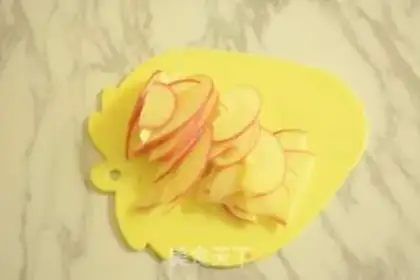 Make Rose apple pie step 3