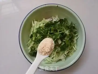 Make Squid vegetable pie step 2