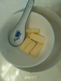 Make Lotus spoon chocolate step 2