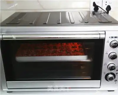 Make Spicy toothpick beef step 4